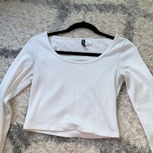 H&M white long sleeve crop top